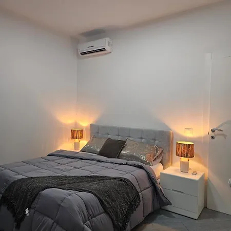 Main Blloku 1 Apartment Tirana